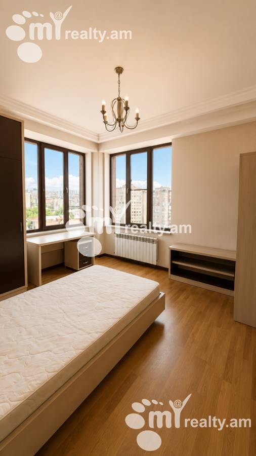 4 bedroom apartment for rent (خیابان باقرامیان (کِنترون, مرکز شهر ایروان, 161003
