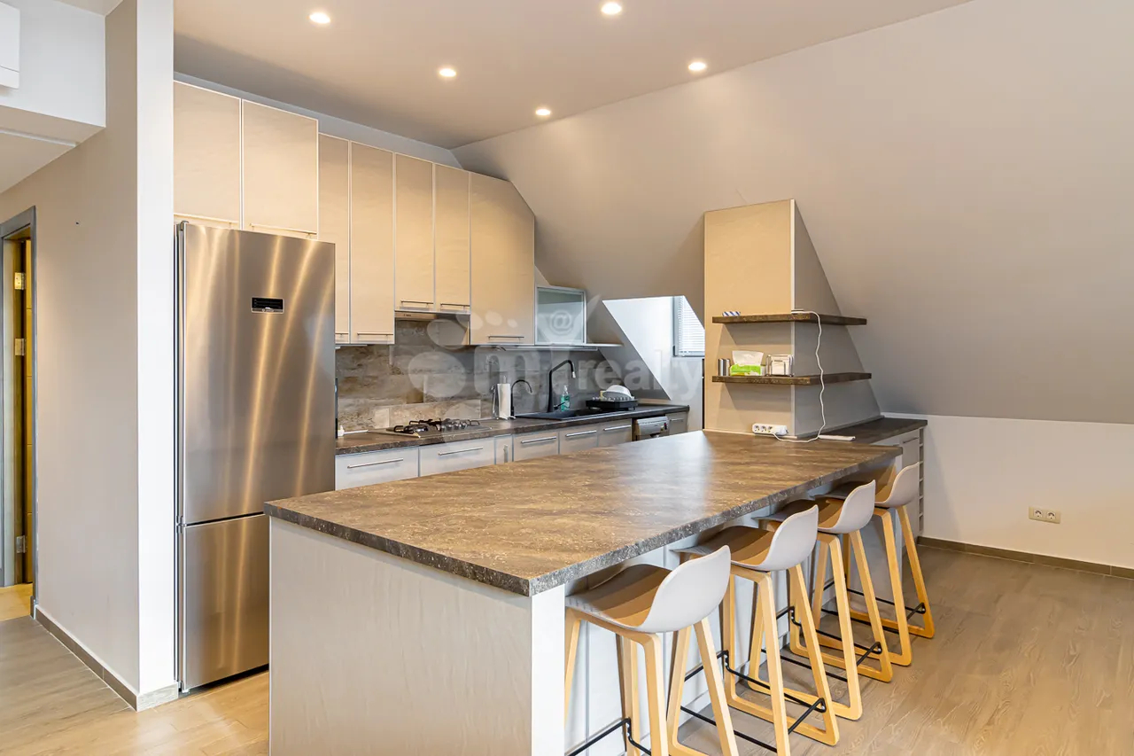 3 bedroom apartment for rent خیابان آنتارایین, مرکز شهر ایروان, 158847