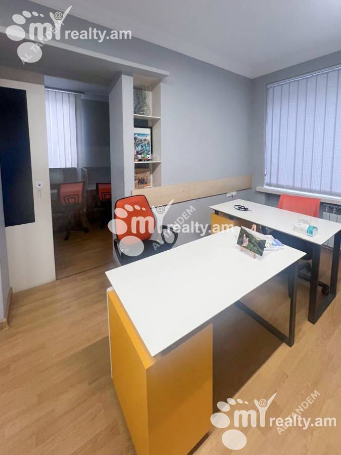 Commercial property for rent Mashtots Ave, Center Yerevan, 159420