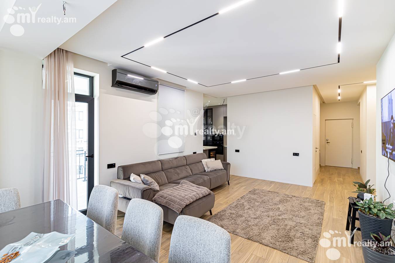 3 սենյականոց բնակարան  Տիգրան Պետրոսյան փող., Դավթաշեն Երևան, 152828