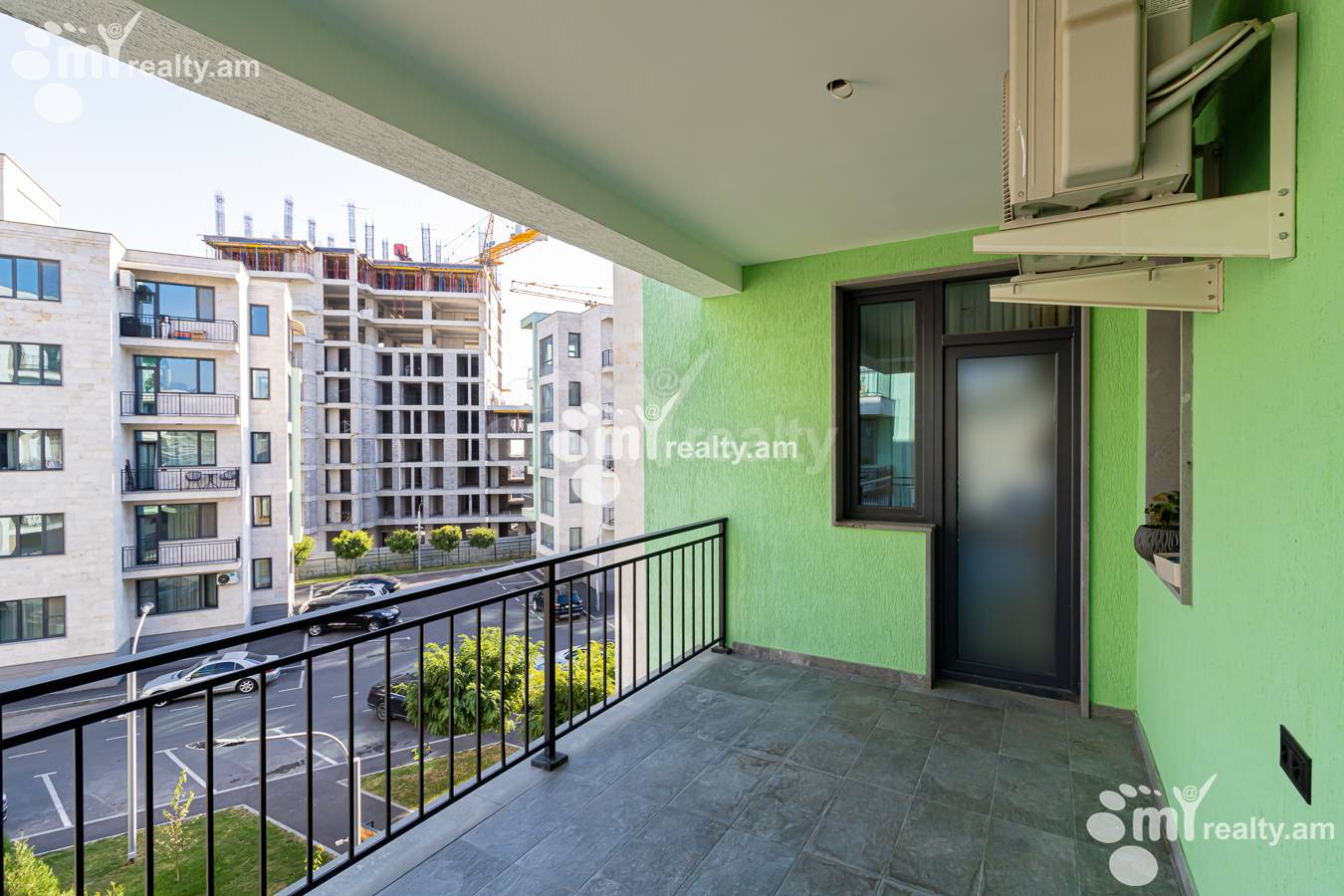 3 սենյականոց բնակարան  Տիգրան Պետրոսյան փող., Դավթաշեն Երևան, 152828