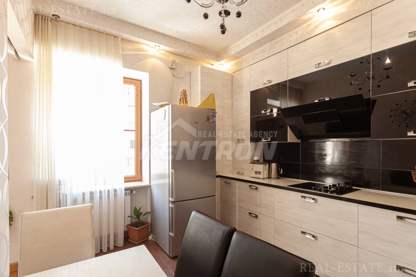 4 bedroom apartment for sale خیابان کاجازنونی, مرکز شهر ایروان, 138855