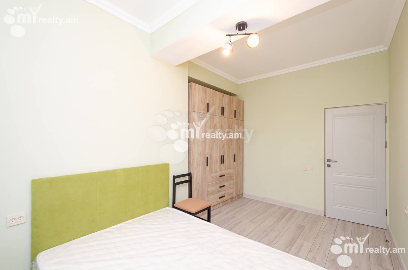 3 սենյականոց բնակարան  Արզումանյան փող, Աջափնյակ Երևան, 152039