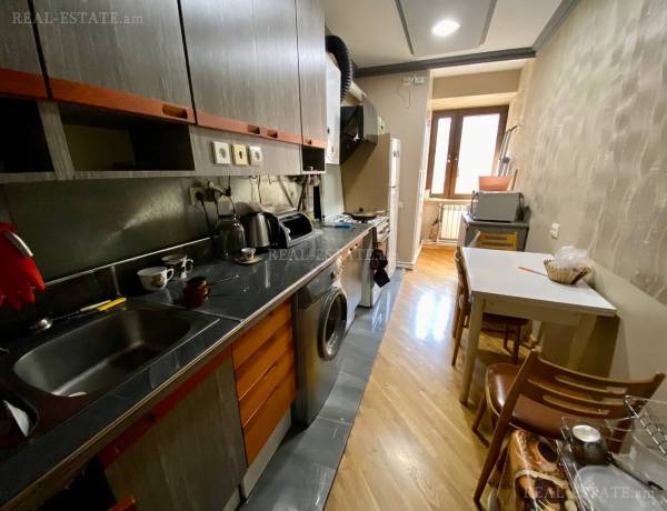 4-senyakanoc-bnakaran-vacharq-Yerevan-Center