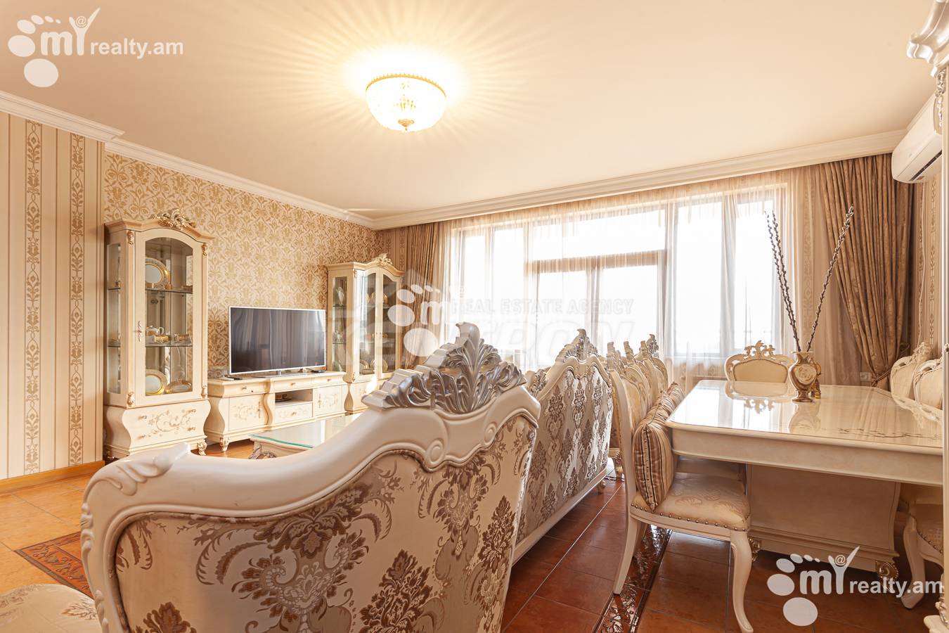 Купить 3 комнатную квартиру Саят-Нова пр, Центр Ереван, 155778