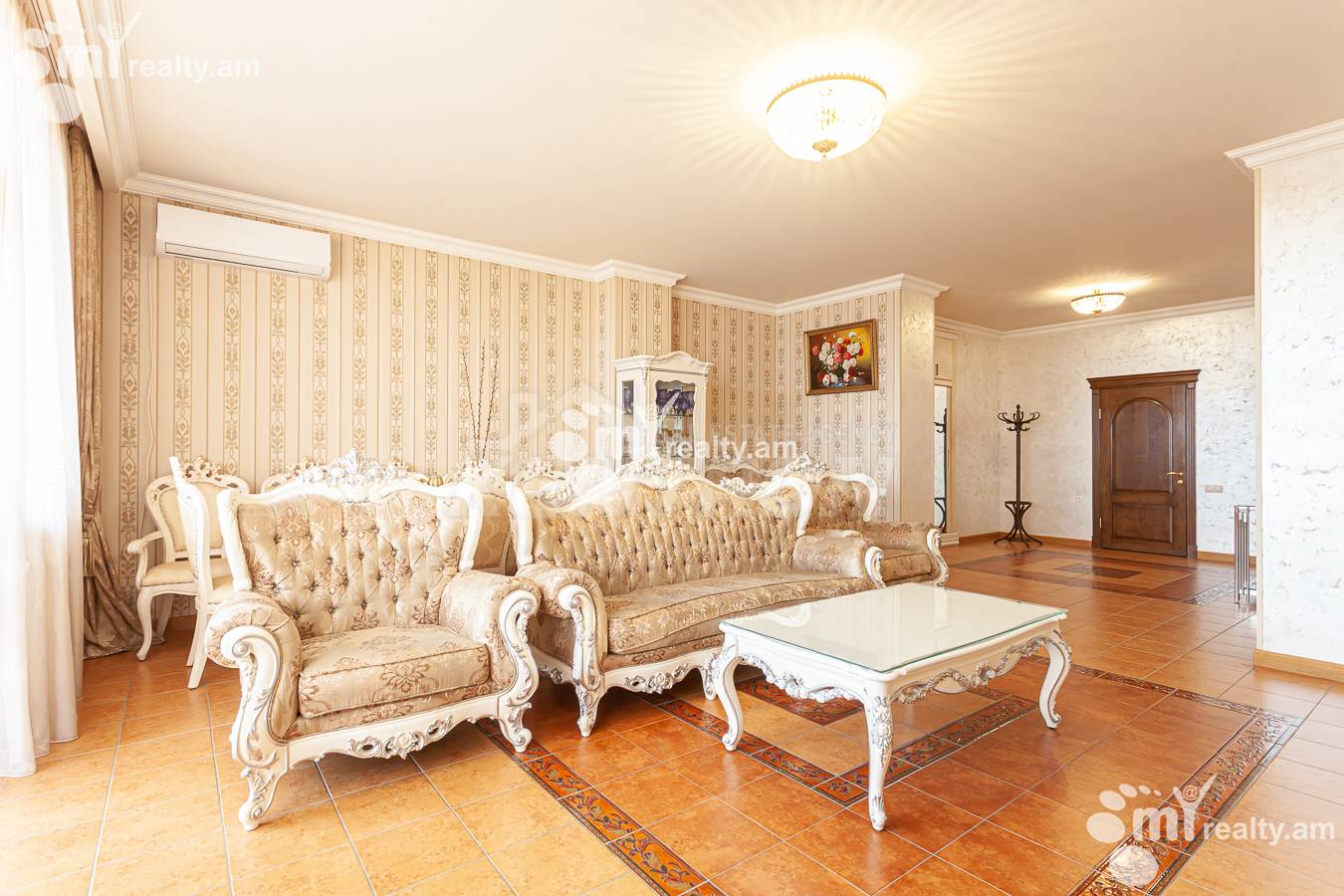 Купить 3 комнатную квартиру Саят-Нова пр, Центр Ереван, 155778