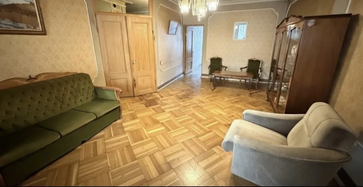 3 bedroom apartment for sale Heratsi St, Center Yerevan, 160333