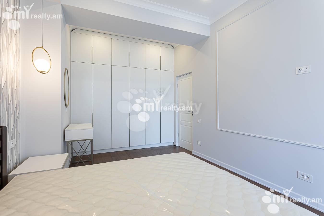 3 bedroom apartment for sale خیابان آخبیور سِروب, عربگیر ایروان, 156383