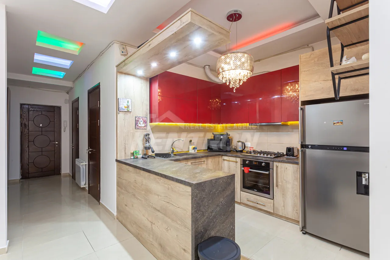 3 bedroom apartment for rent rue d'Abovyan, Center Yerevan, 158977