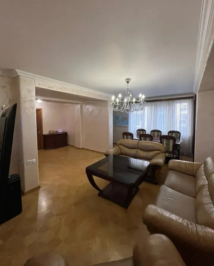 4 սենյականոց բնակարան  Ա. Խաչատրյան փող, Արաբկիր Երևան, 157795
