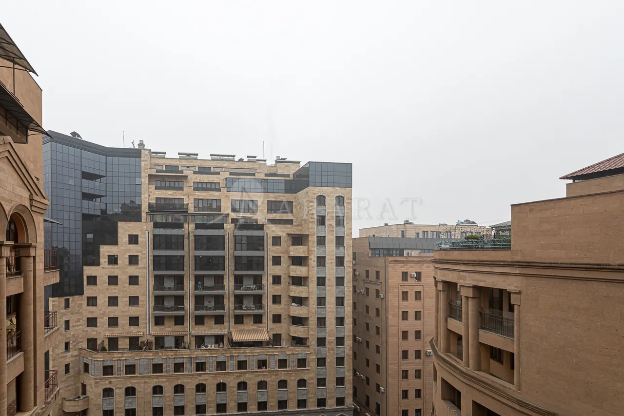 3 bedroom apartment for rent Amiryan St, Center Yerevan, 158204