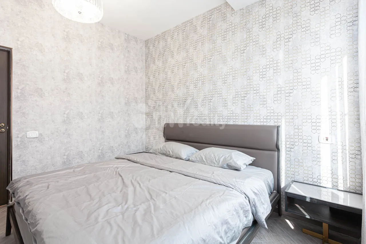 3 սենյականոց բնակարան վարձով Արամի փող, Կենտրոն Երևան, 160116