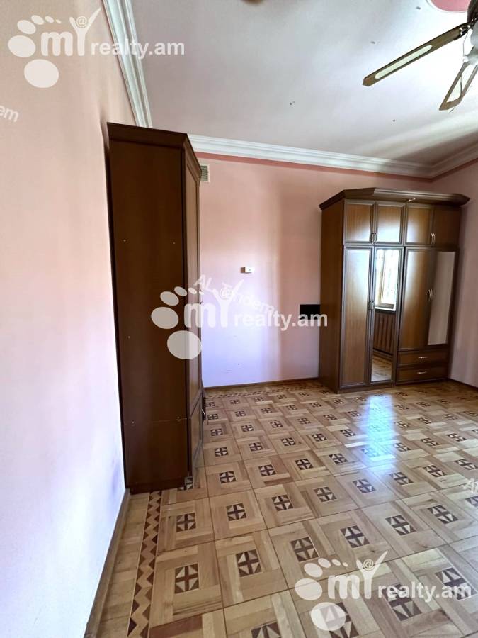 Commercial for rent خیابان باربیوس, عربگیر ایروان, 155229