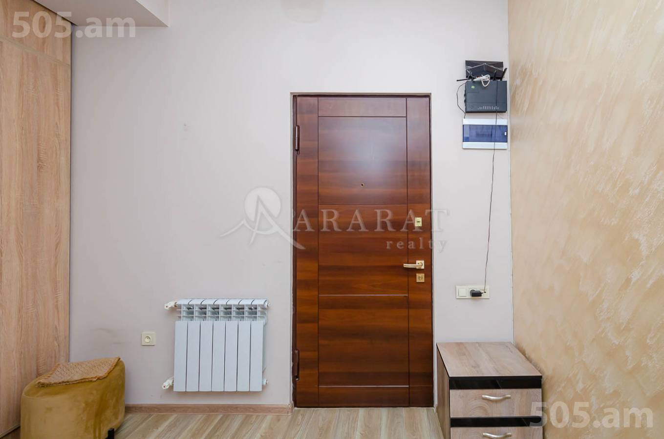 3 սենյականոց բնակարան  Եկմալյան փող, Կենտրոն Երևան, 146666