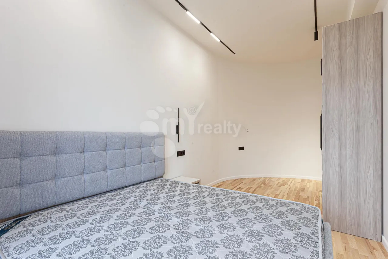 4 bedroom apartment for sale Nalbandyan St, Center Yerevan, 157674