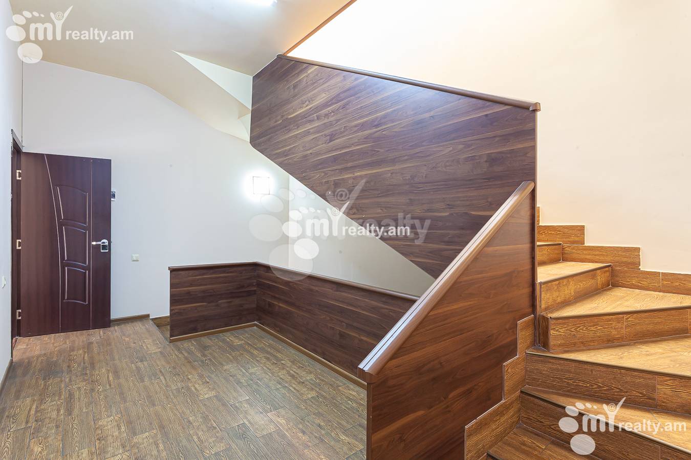 Снять коммерческoе помещение Акобян ул, Арабкир Ереван, 149031