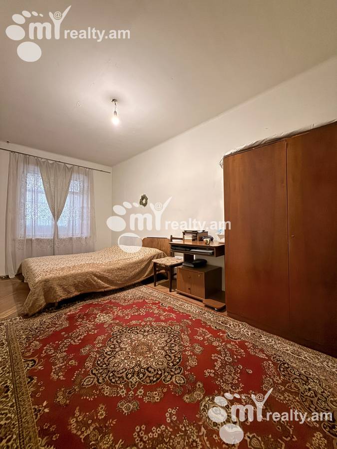 3 bedroom apartment for sale A. Khachatrian St, Arabkir Yerevan, 158695