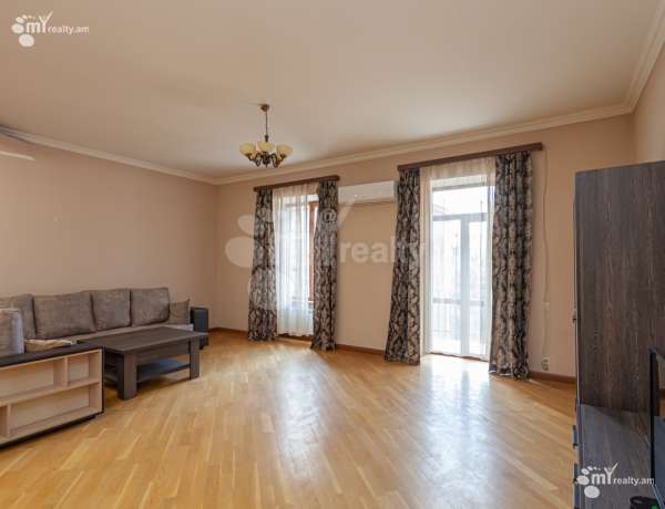 kupit-kvartiru/2-komnatnaya/Mashtots+Ave/Center/Yerevan