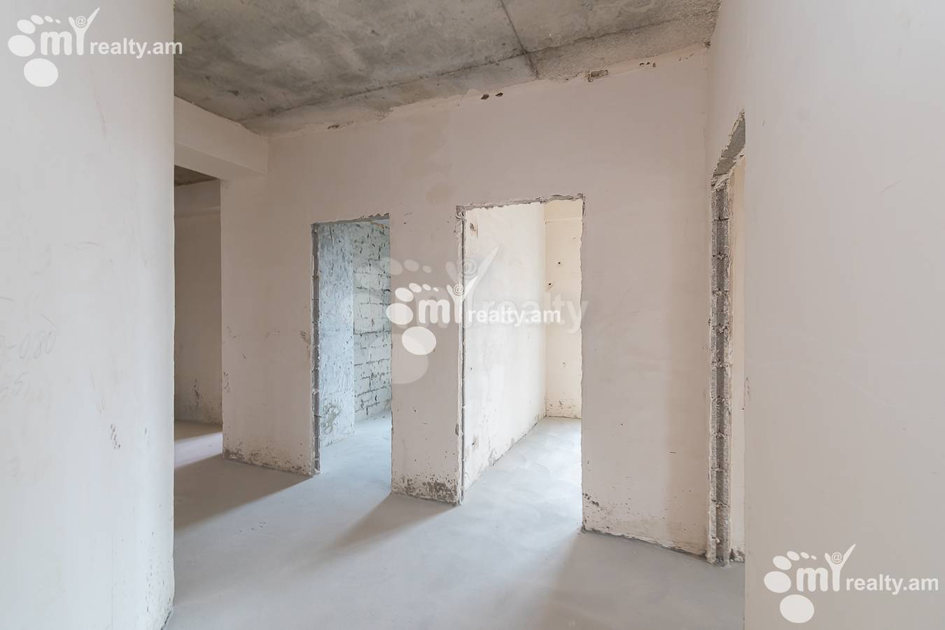 4 bedroom apartment for sale خیابان فوچیک, آچاپنیاک ایروان, 154054