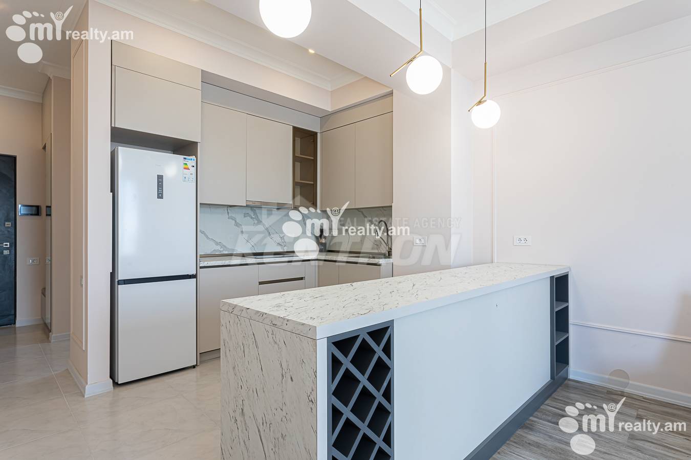 Купить 2 комнатную квартиру Ахбюр Сероб ул, Арабкир Ереван, 156382