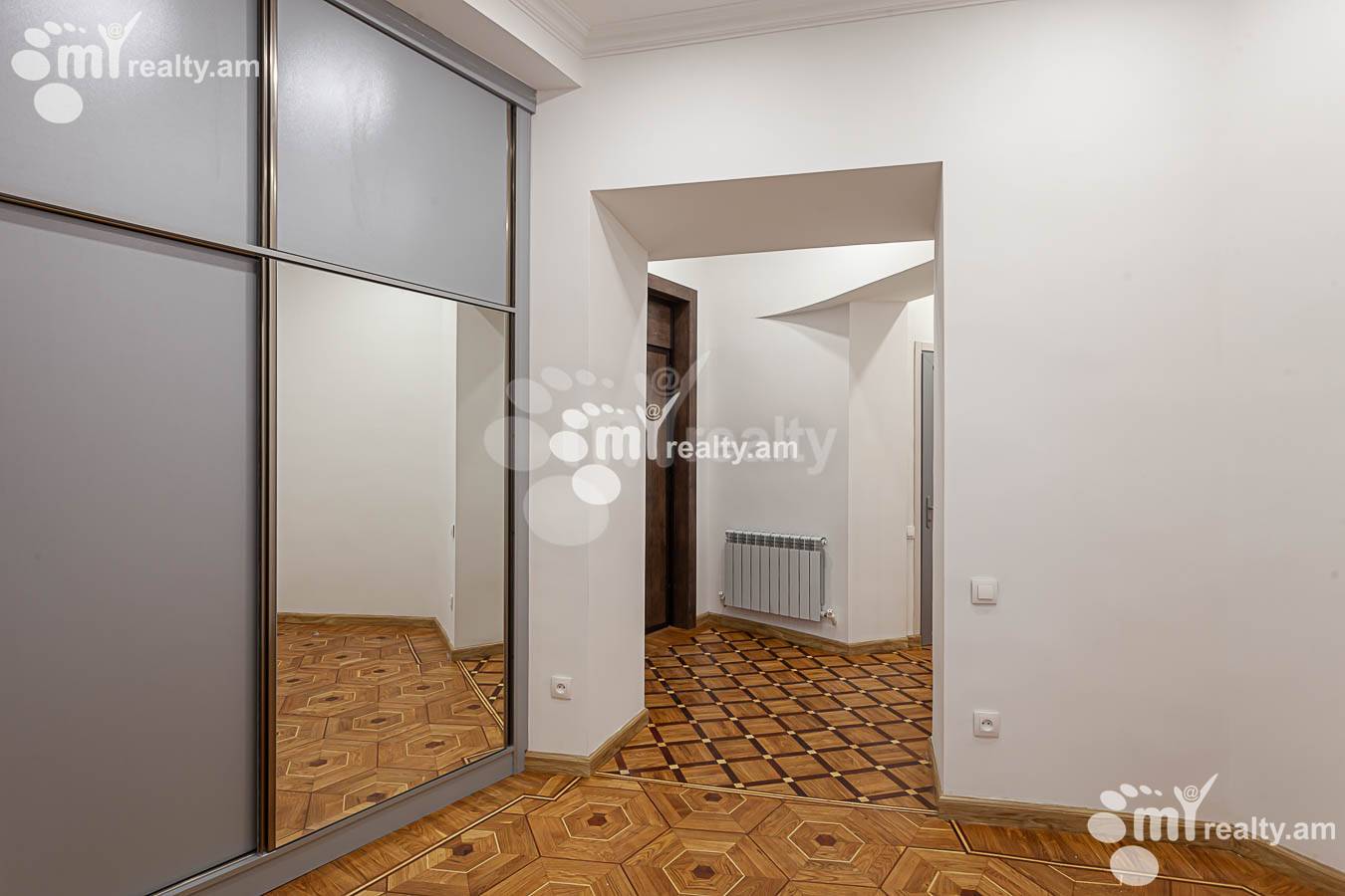 4 bedroom apartment for rent Mashtots Ave, Center Yerevan, 154255
