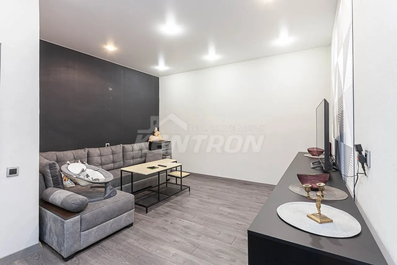 3 bedroom apartment for sale Pushkin St, Center Yerevan, 158164