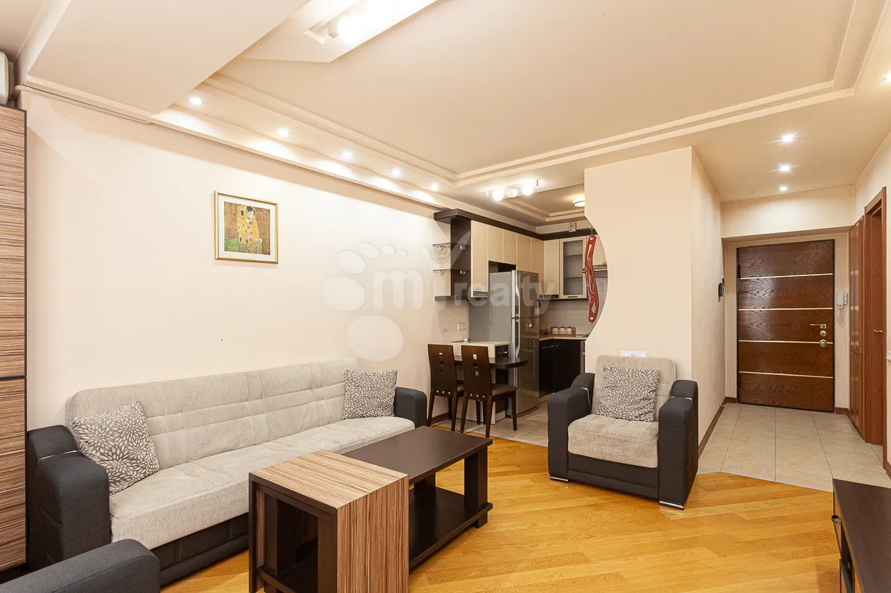 2 սենյականոց բնակարան վարձով Սայաթ-Նովայի պող, Կենտրոն Երևան, 158535