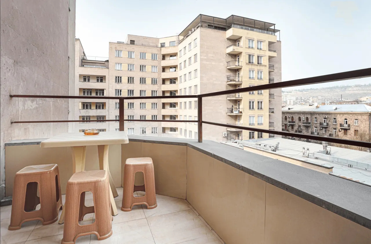 3 bedroom apartment for sale Northern (Hyusisayin)  Ave, Center Yerevan, 157970