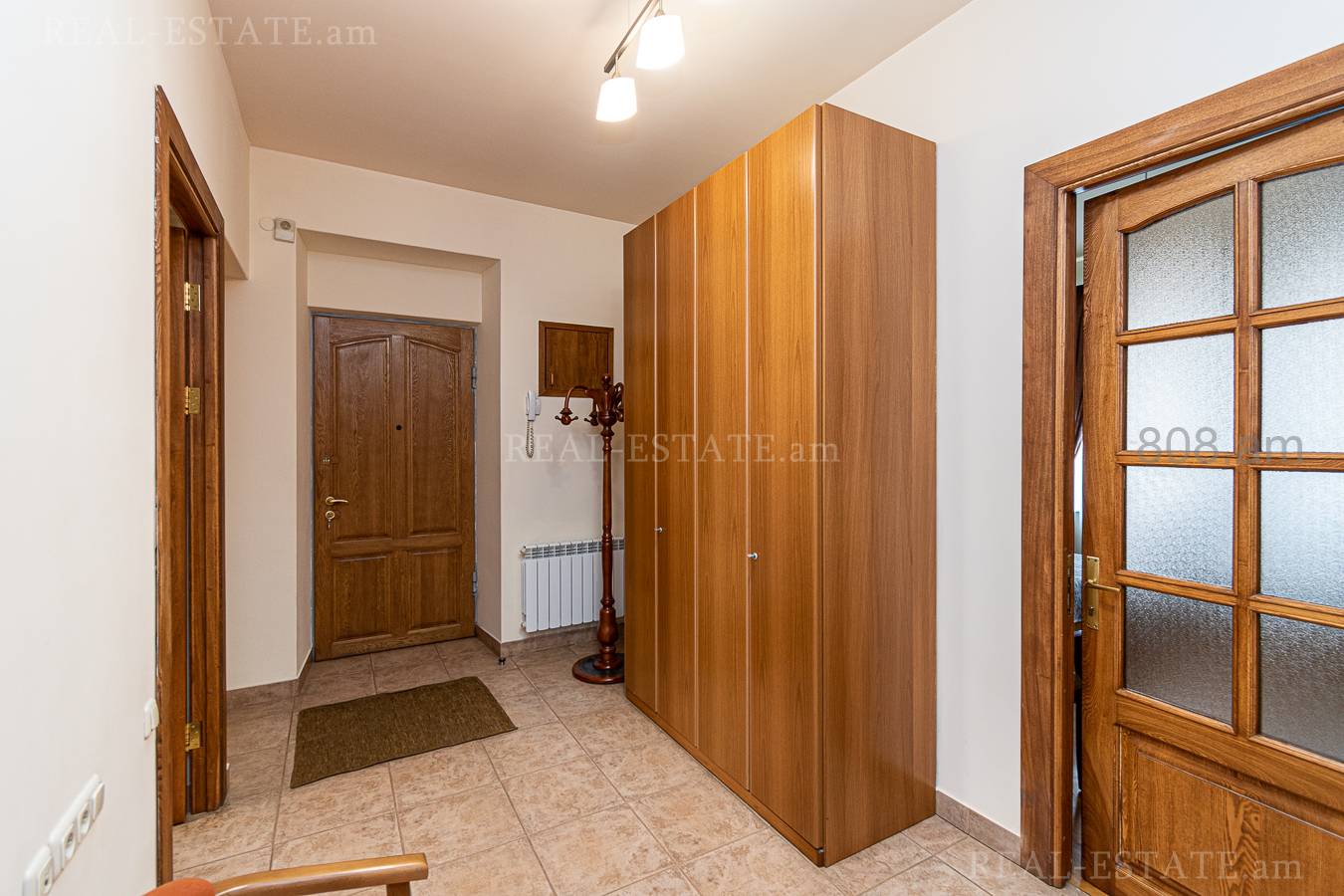 5 սենյականոց բնակարան  Ղազար Փարպեցու փող, Կենտրոն Երևան, 133741