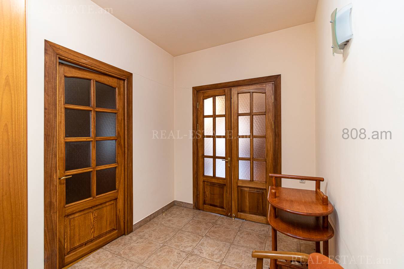 5 սենյականոց բնակարան  Ղազար Փարպեցու փող, Կենտրոն Երևան, 133741