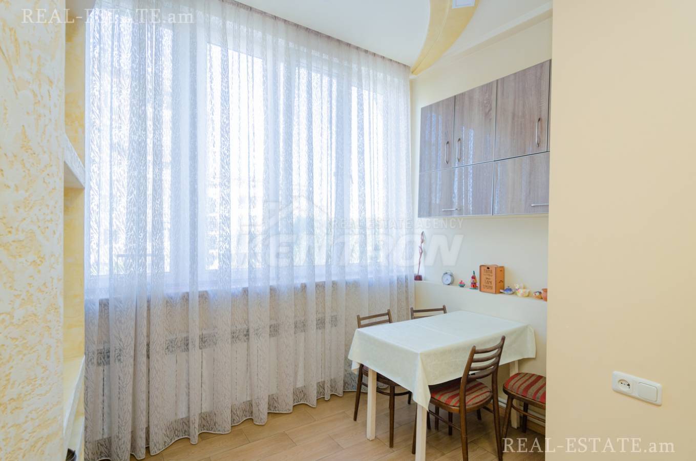 Купить 3 комнатную квартиру Н. Зарян стр, Арабкир Ереван, 143417