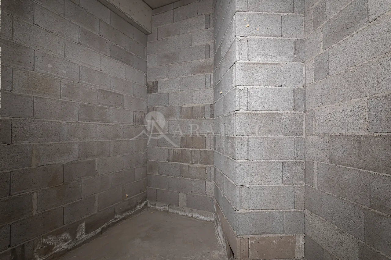 4 bedroom apartment for sale Antarayin St, Center Yerevan, 157678