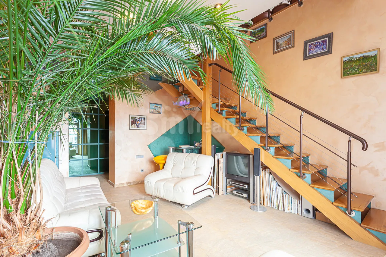 5 bedroom apartment for rent خیابان تِریان, مرکز شهر ایروان, 158100