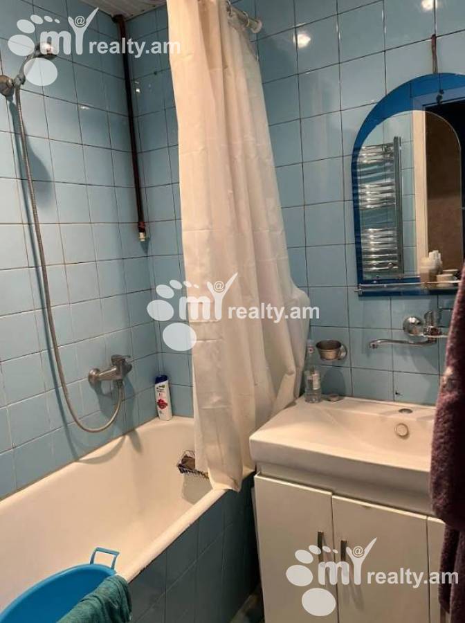 Купить 4 комнатную квартиру Врацакан ул, Арабкир Ереван, 159605