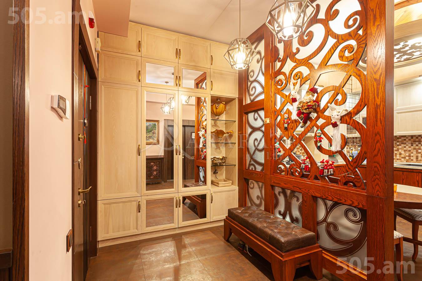 4 սենյականոց բնակարան  Քեռու փող, Արաբկիր Երևան, 154016