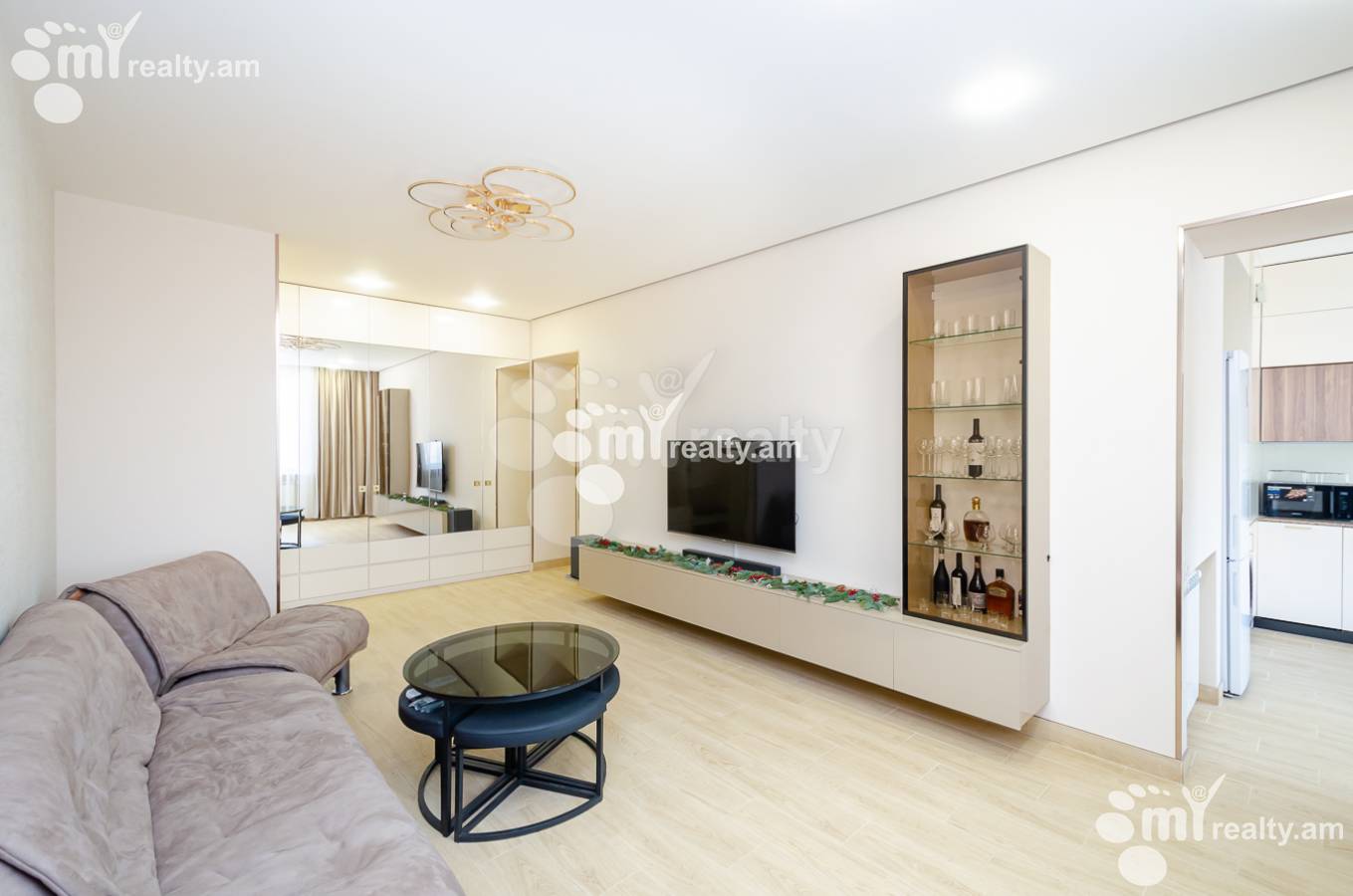 3 սենյականոց բնակարան վարձով Թամանյան փող, Կենտրոն Երևան, 145877