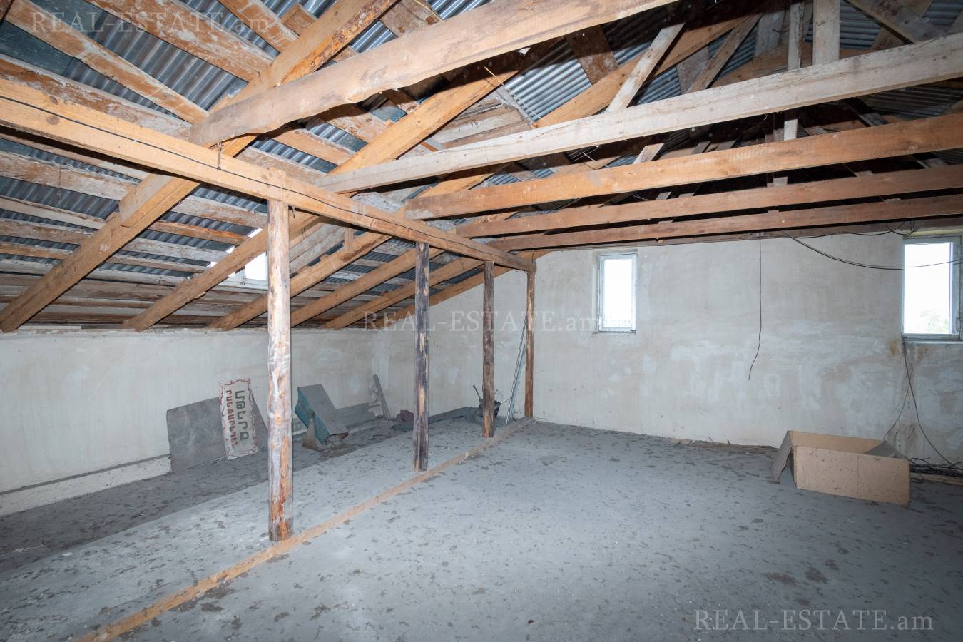 House for sale خیابان اِرزنکیان, عربگیر ایروان, 131697