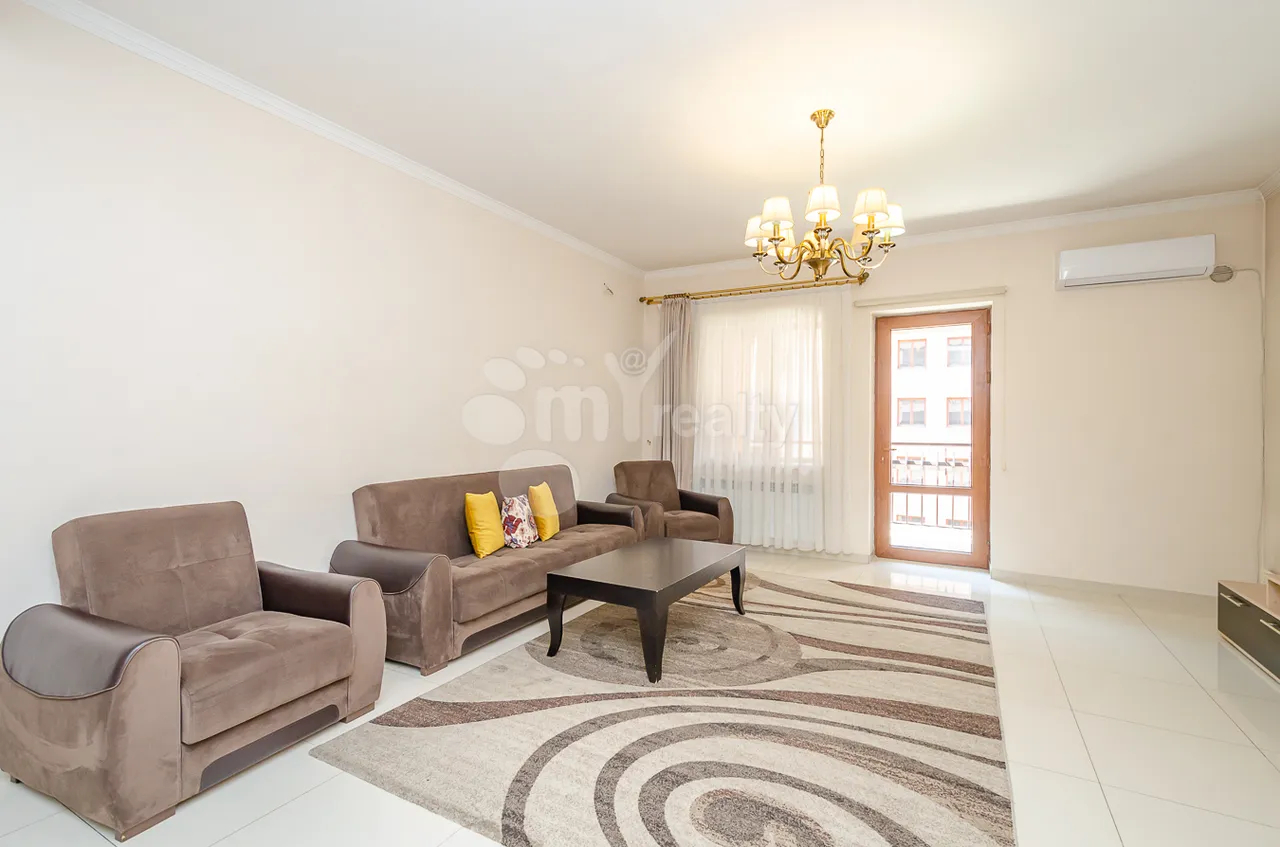 3 bedroom apartment for rent Northern (Hyusisayin)  Ave, Center Yerevan, 161923