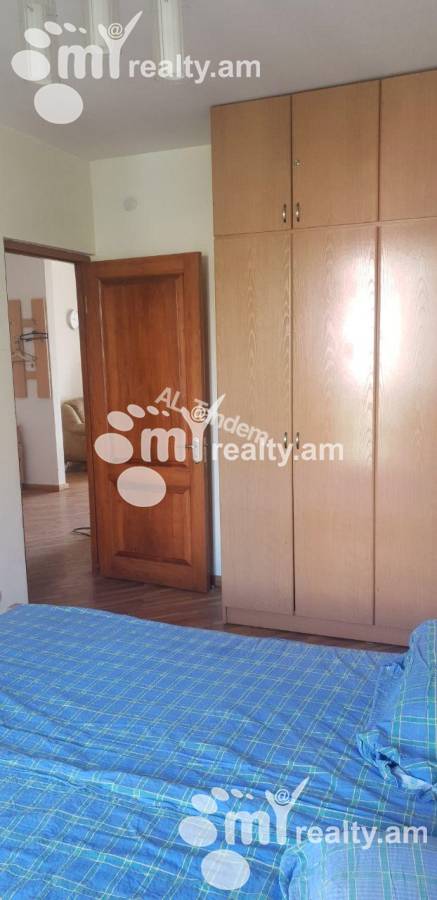 3 bedroom apartment for rent Baghramyan Ave (Kentron), Center Yerevan, 156633