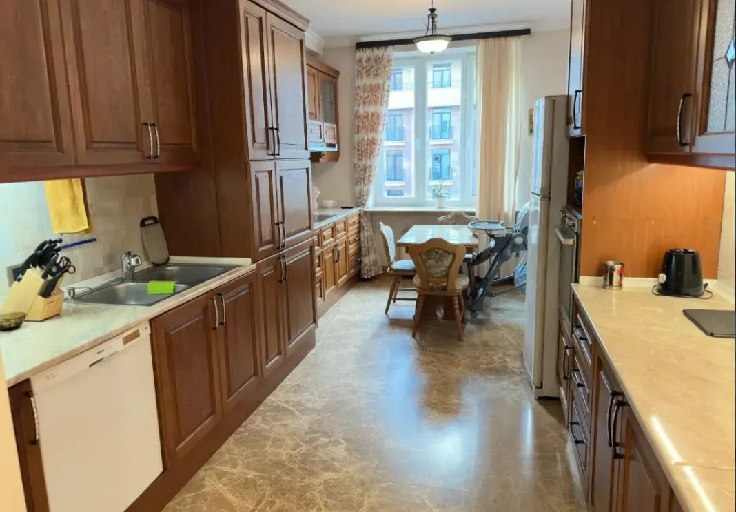 4 bedroom apartment for sale Abovyan St, Center Yerevan, 161230