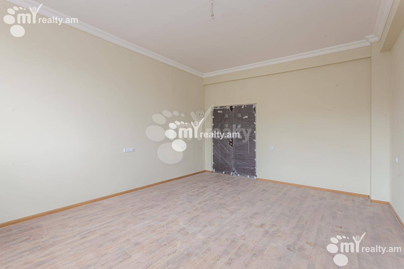4 bedroom apartment for sale M․ Melqonyan str, Center Yerevan, 155075