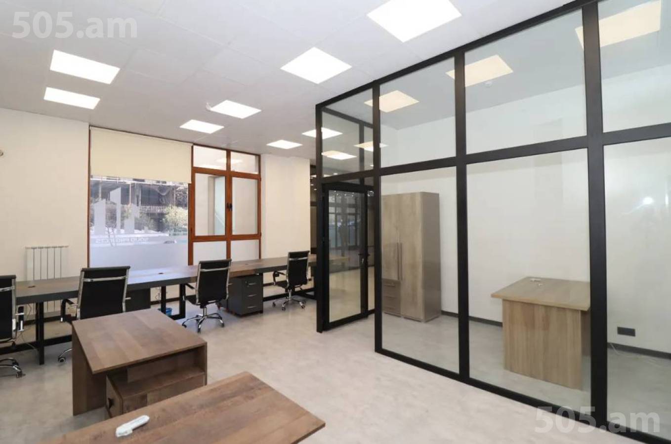 Commercial for rent خیابان لِر. کامسار, مرکز شهر ایروان, 151326