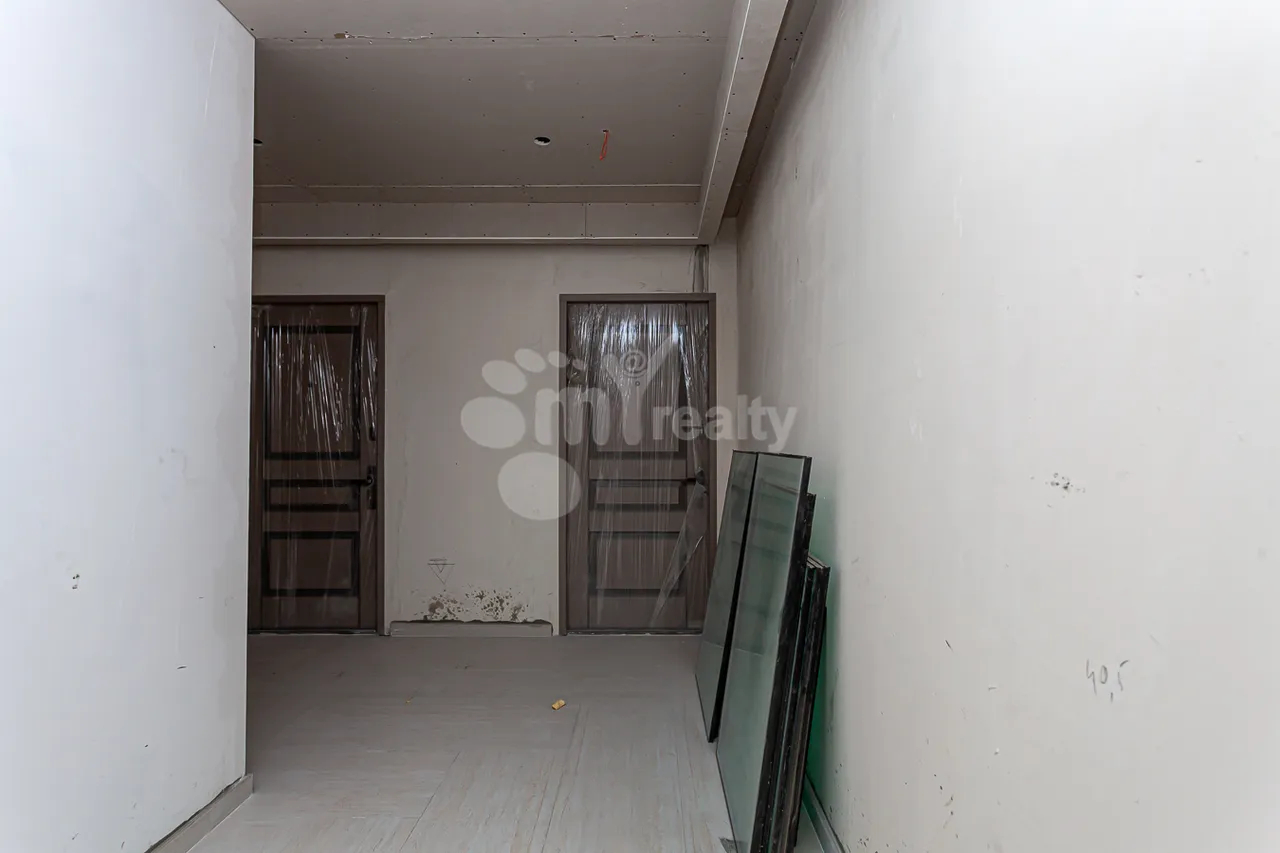 3 bedroom apartment for sale Antarayin St, Center Yerevan, 157910