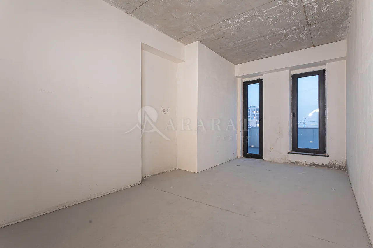 4 bedroom apartment for sale Antarayin St, Center Yerevan, 157678
