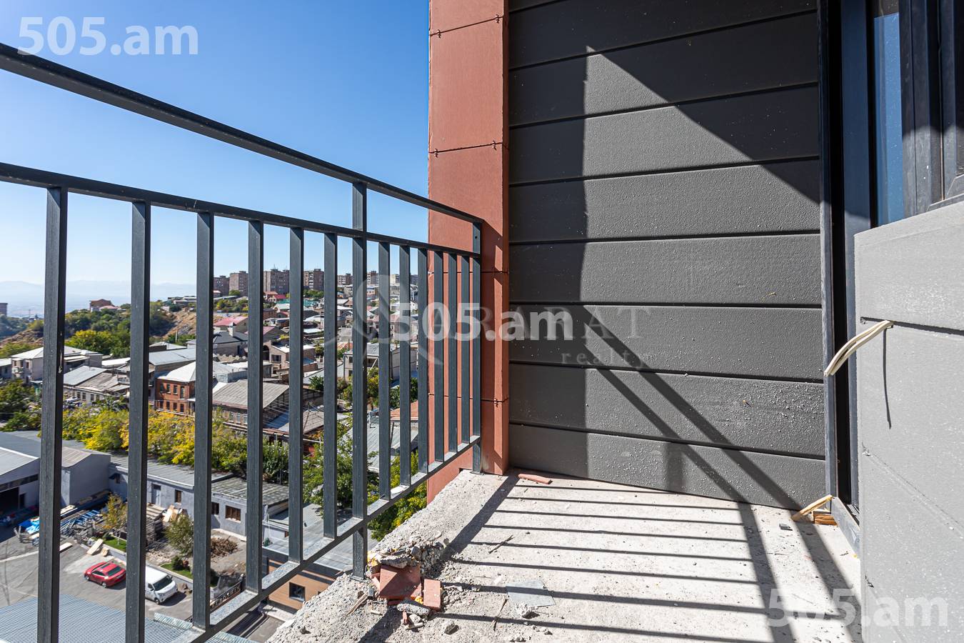 4 սենյականոց բնակարան  Էմինեսկու փող, Քանաքեռ-Զեյթուն Երևան, 157068