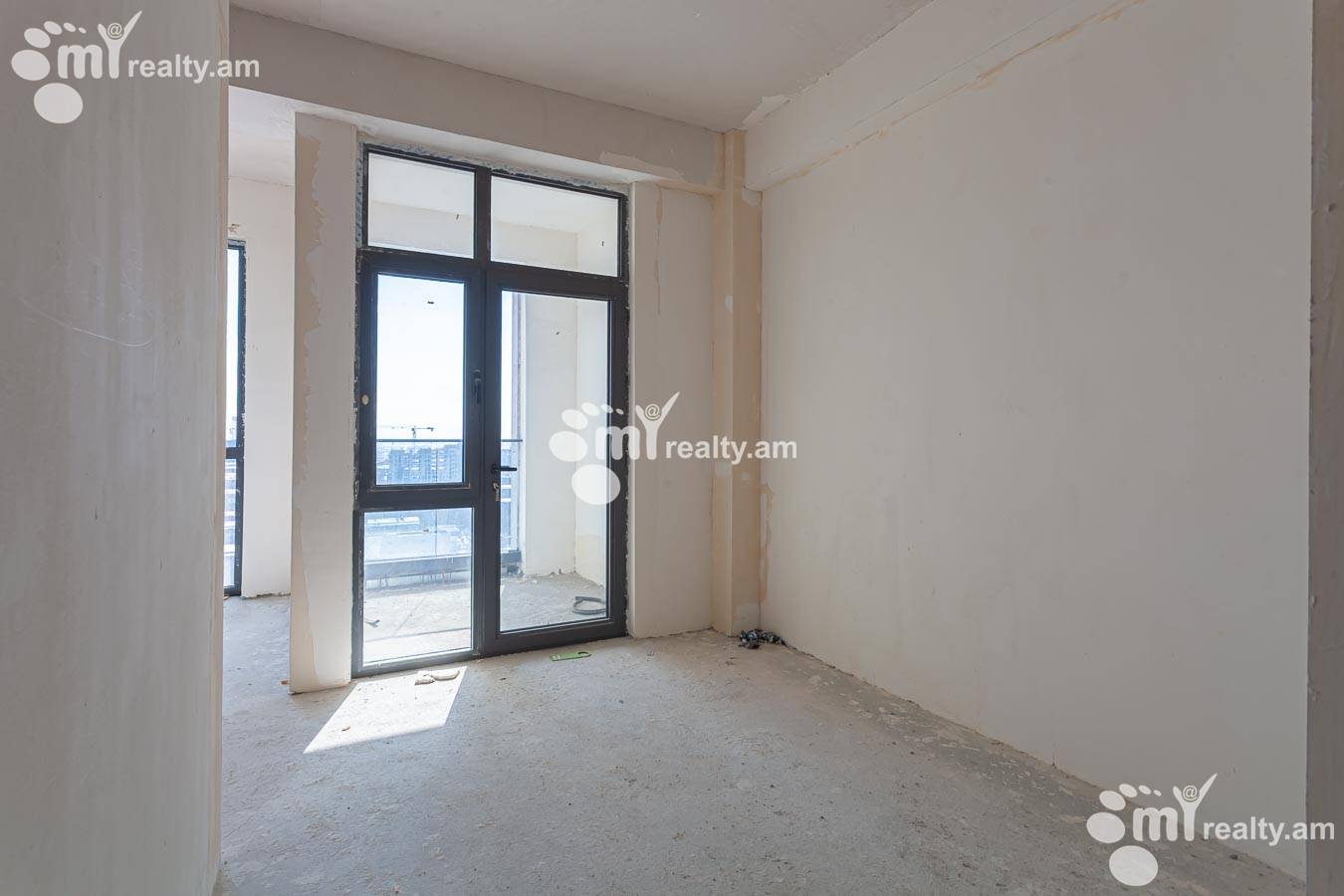 Купить 3 комнатную квартиру Абелян ул, Ачапняк Ереван, 154876