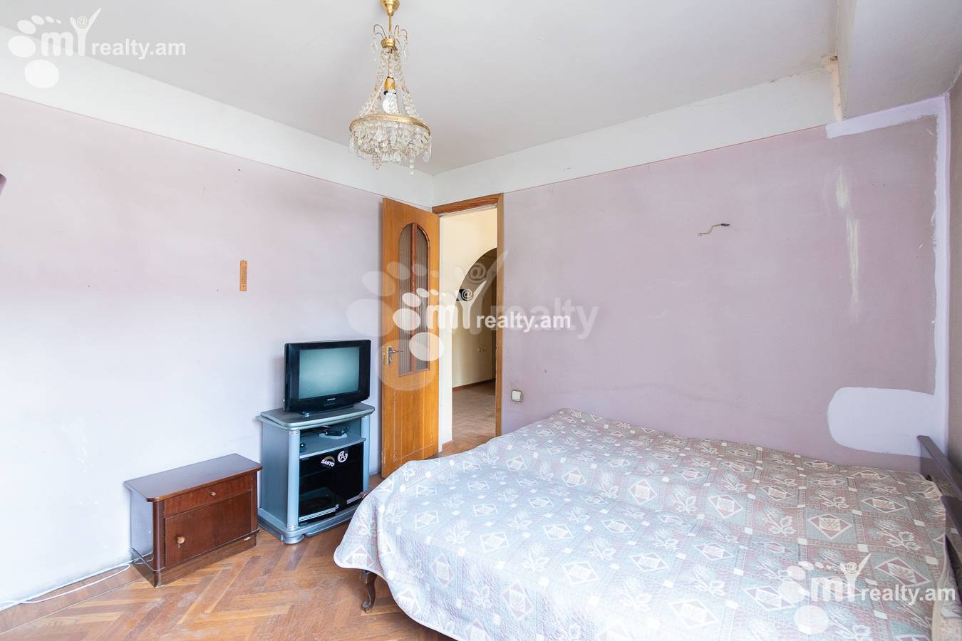 3 սենյականոց բնակարան  Ե. Քոչար փող, Կենտրոն Երևան, 152019