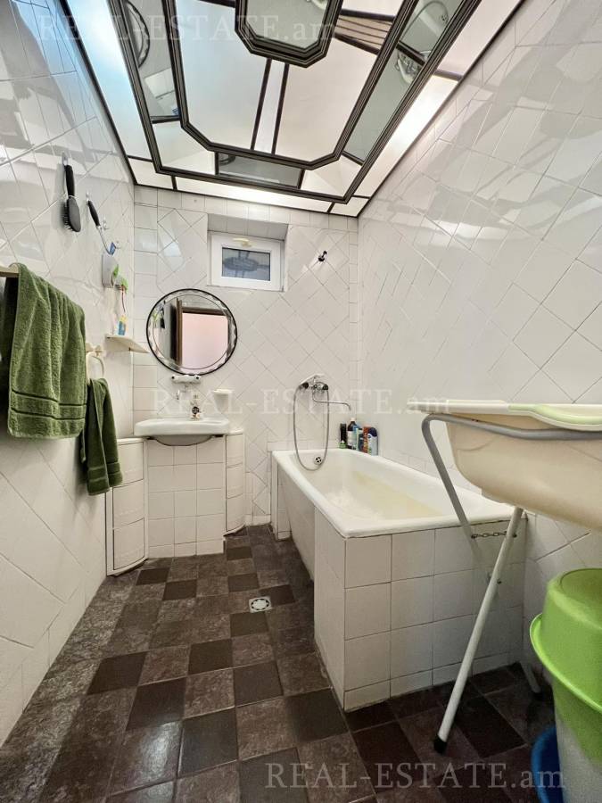 House for sale خیابان 12 نُر آرِش, اِرِبونی ایروان, 127835