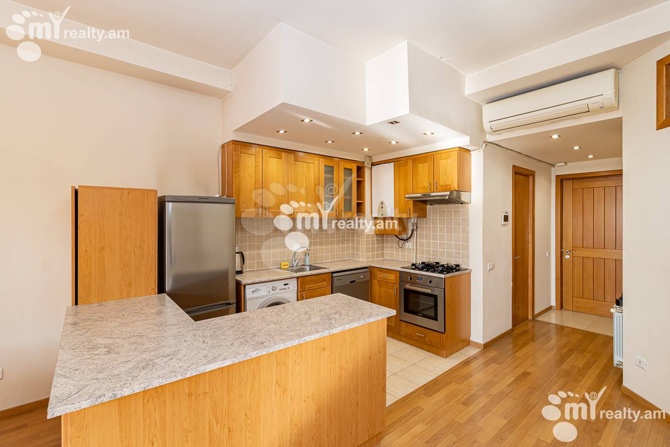 Купить 2 комнатную квартиру Антараин ул, Центр Ереван, 145080