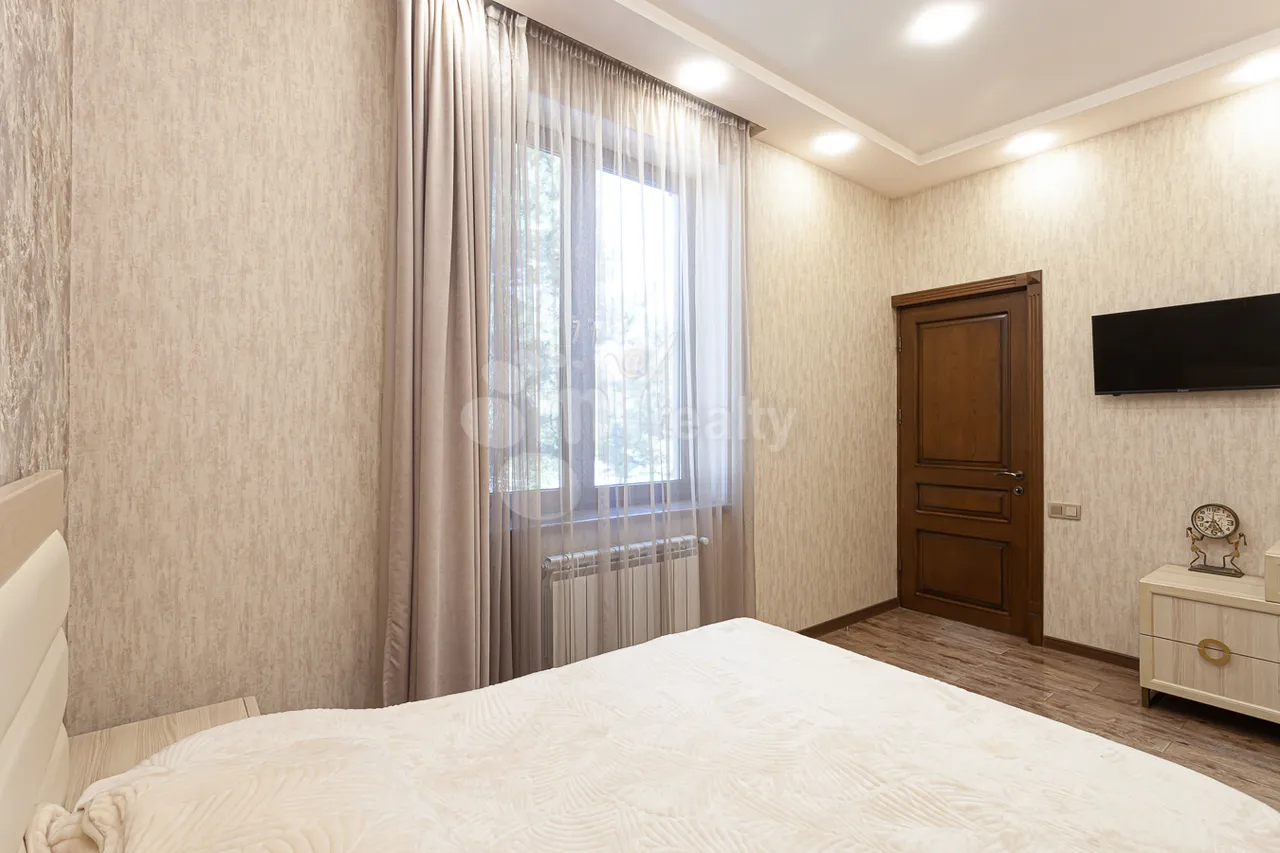 House for sale Paruyr Sevak dis., Awan Yerevan, 161206